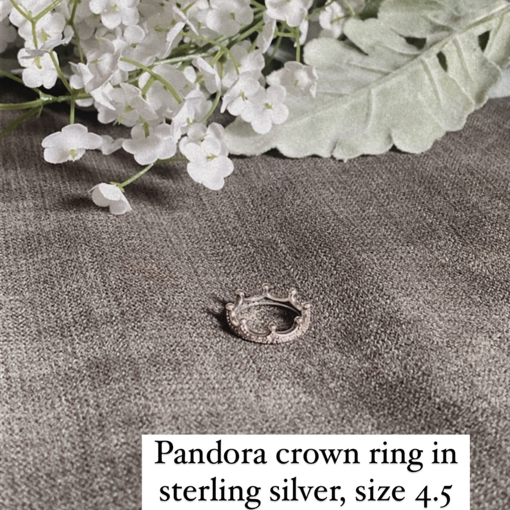 Pandora Clear Sparkling Crown Ring